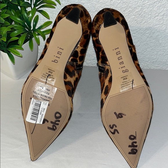 Gianni Bini Brown Ankle Boots with Sleek Design - Picture 11 of 12